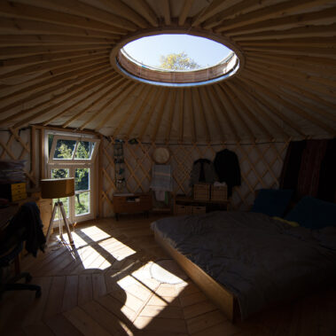 Die Satellitenjurten – Eine für die Kleinen und eine für die Großen