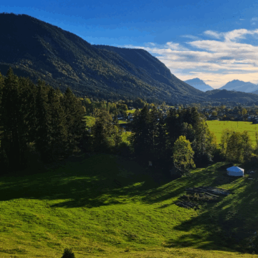 Jurte in den Bergen – Leben in der Jurte inmitten der Natur
